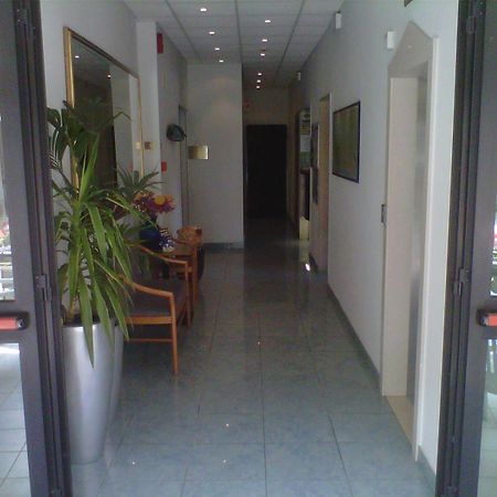 Albergo Aquila Лідо-ді-Єзоло Екстер'єр фото